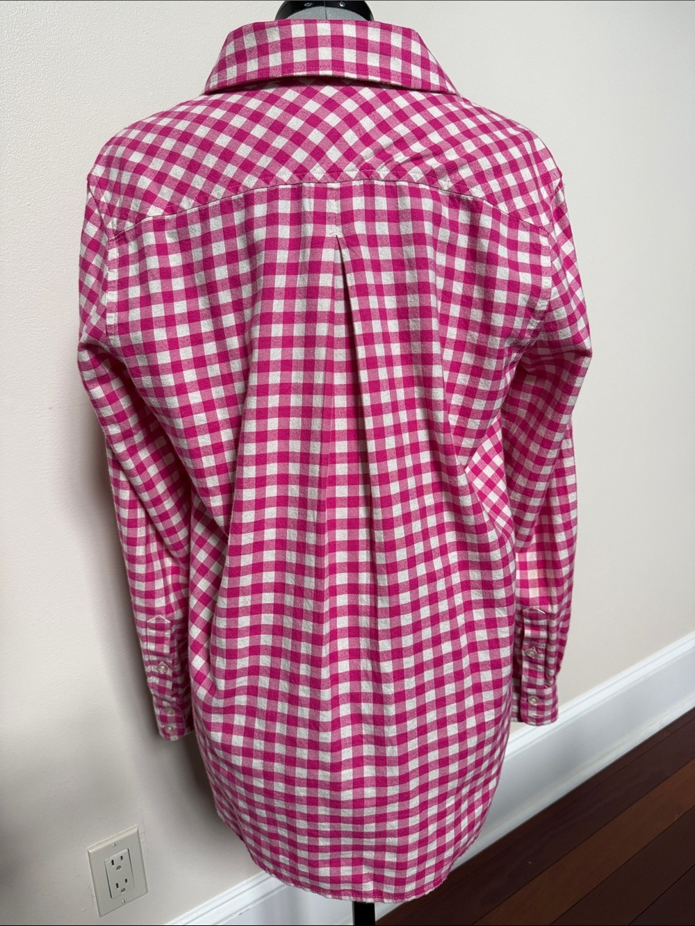 Vineyard Vines Pink and White Gingham Button-Down Shirt - Picture 7 of 9
